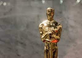 The gilded Oscar statue. 