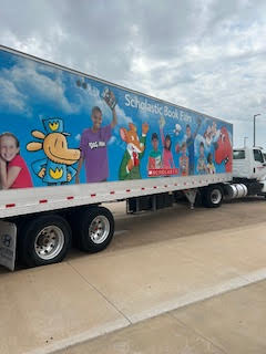 The Scholastic truck arrives at Santa Fe