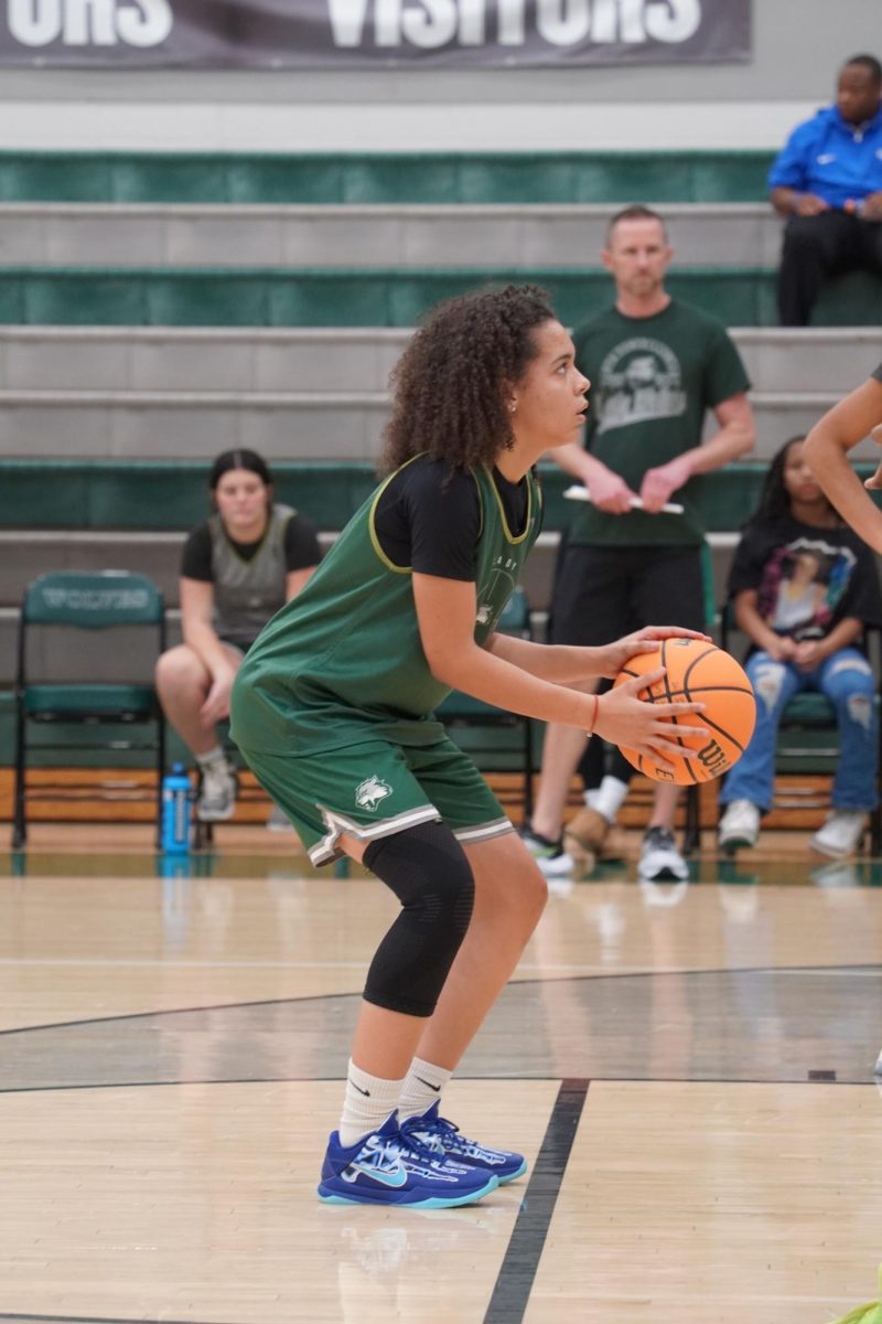 Aniston Jones getting ready to shoot a free throw. 